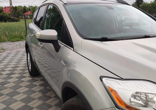 Ford Kuga cena 39800 przebieg: 174000, rok produkcji 2010 z Opatów małe 781